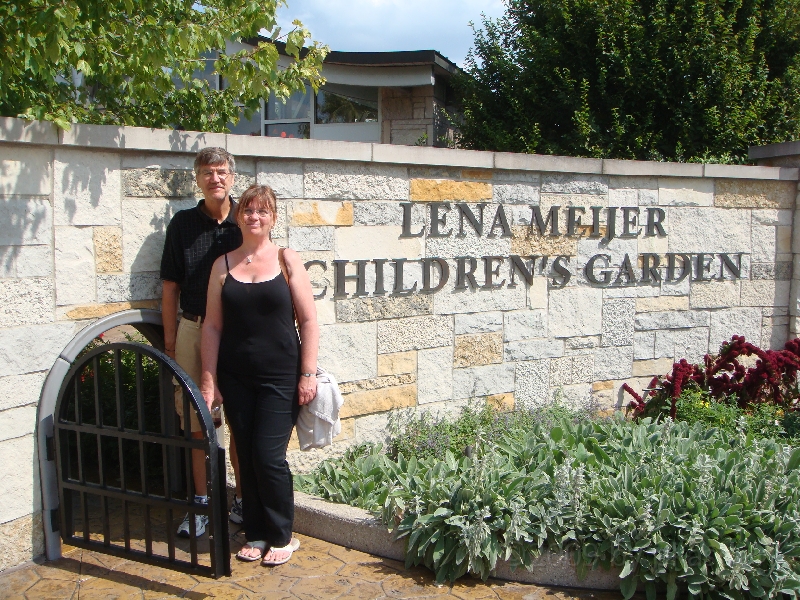 Western Michigan [2009] 466.JPG - Scenes from Frederik Meijer Gardens & Sculpture Park.